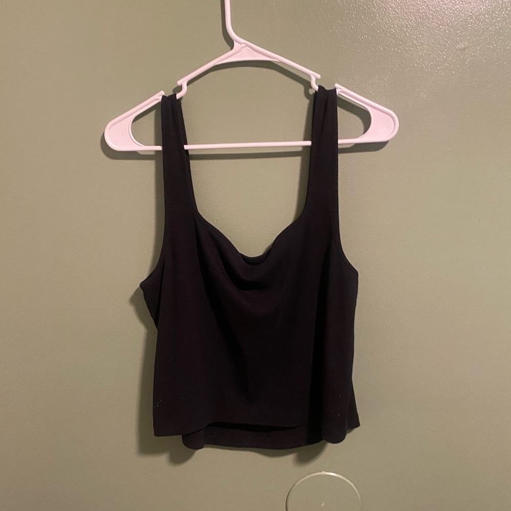 Old Navy Black Tank Top for Women - Picture 2 of 3